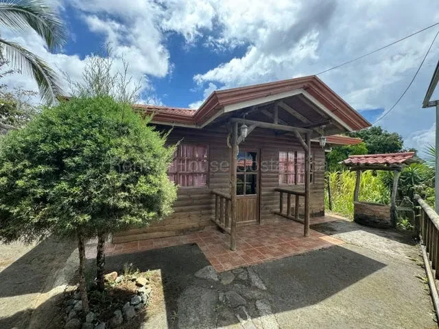 Cabaña en venta en Acosta | Vista a las montañas