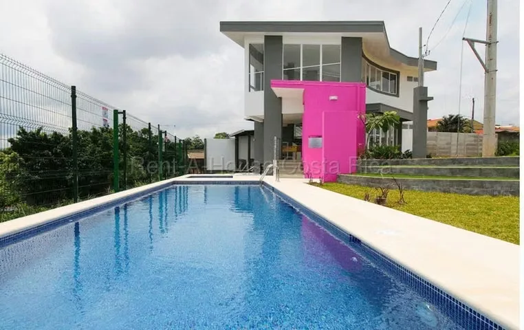 House for rent in Ulloa Heredia