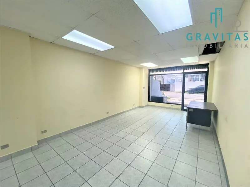 44 m² commercial space for rent in San Pedro de Montes de Oca; located just 200 m from the UCR, 350 m from Mall San Pedro, and 50 m from the Ring Road (Circunvalación).