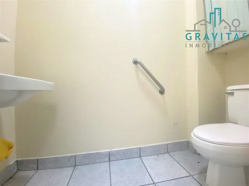 44 m² commercial space for rent in San Pedro de Montes de Oca; located just 200 m from the UCR, 350 m from Mall San Pedro, and 50 m from the Ring Road (Circunvalación). — photo 5