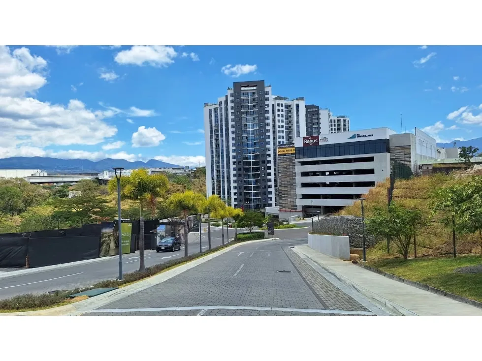 Alquiler de Apartamento Amueblado en Condominio Núcleo Sabana