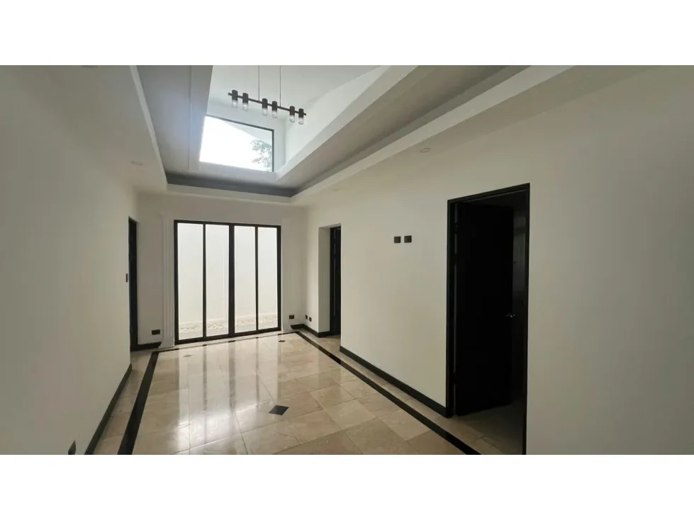ALQUILER HERMOSA CASA EN TRES RIOS DE 1 PLANTA RECIEN REMODELADA — photo 4
