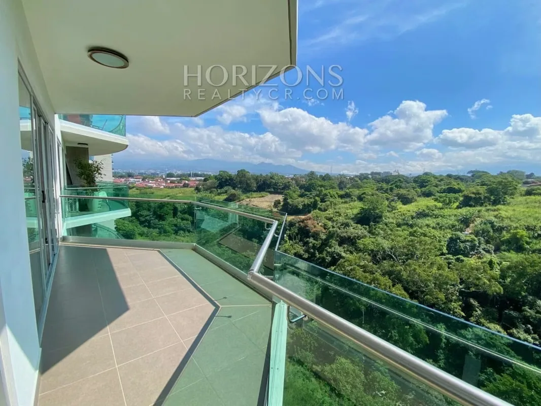 Se Alquila Apartamento en Torre Paradisus, Rohrmoser 3 Habitaciones y NJA950