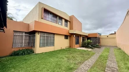 Excelente oportunidad de inversión en una de las zonas más cotizadas y estratégicas del Este de San José, ideal para clínicas, oficinas, consultorios, vivienda o renta, se puede ... — photo 2