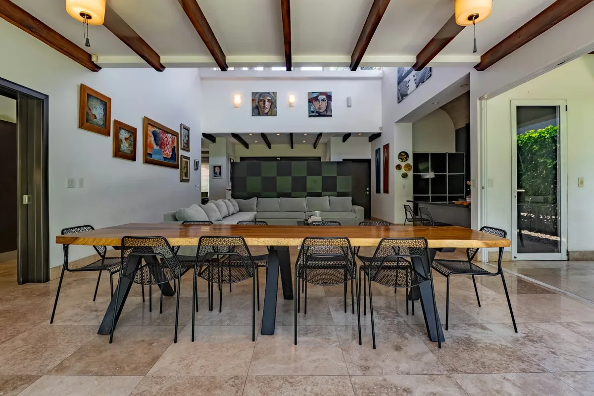 HOUSE FOR SALE IN HACIENDA DEL SOL — photo 2