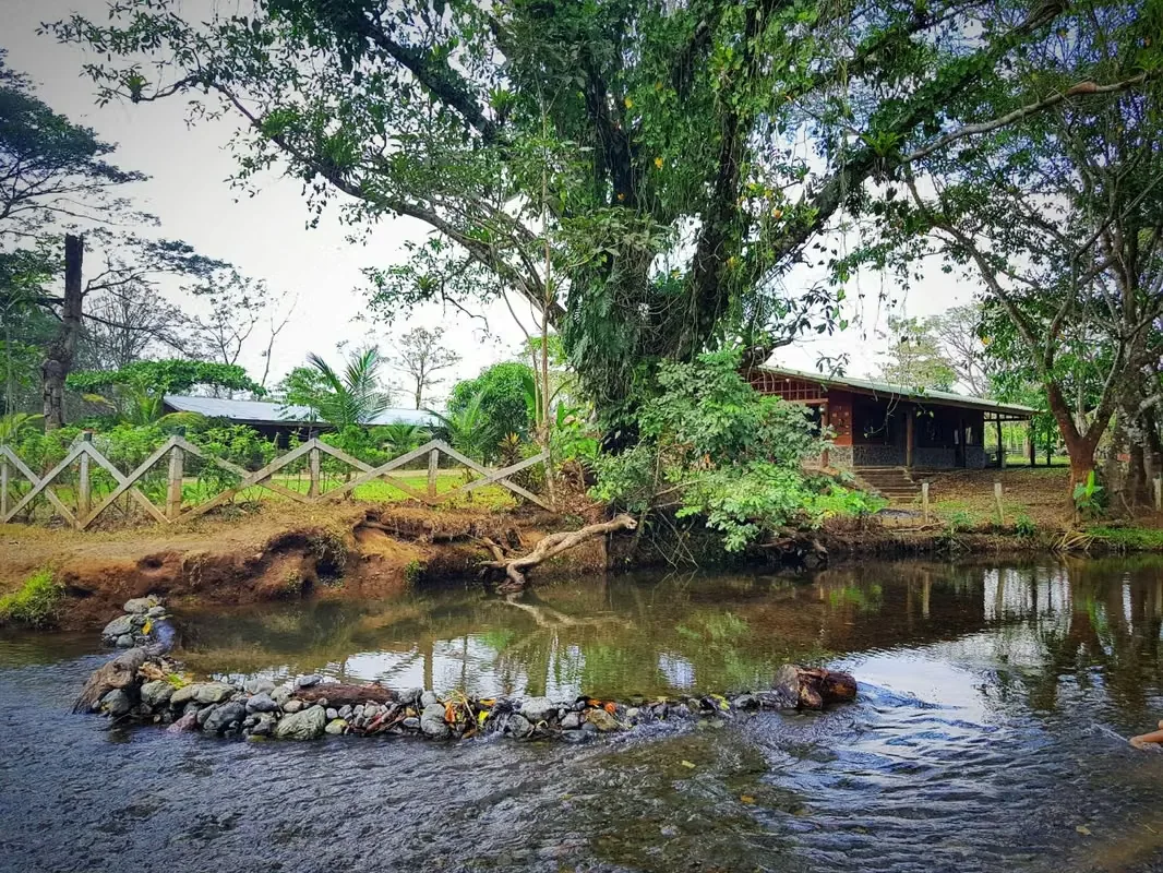 Great opportunity: Riverside property in Orotina