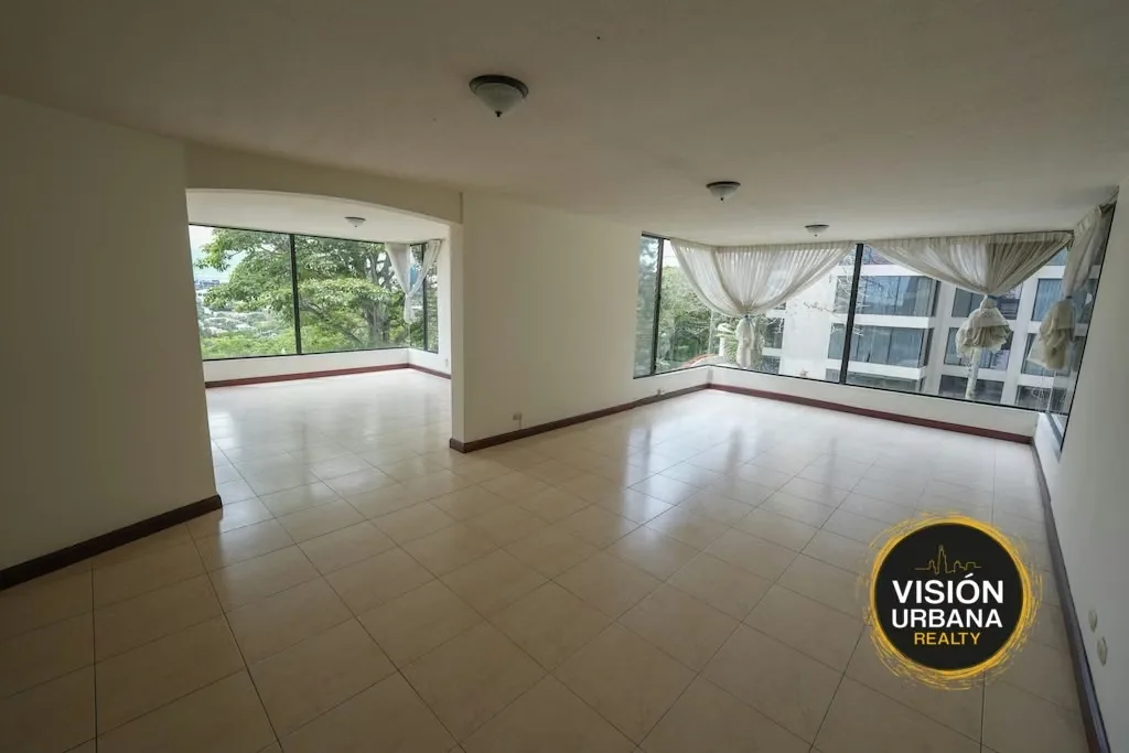 Apartment in the Torre Altos Condominium, a boutique 7-story tower with only 14 units. This apartment offers 192 square meters of living space distributed as follows: — photo 5