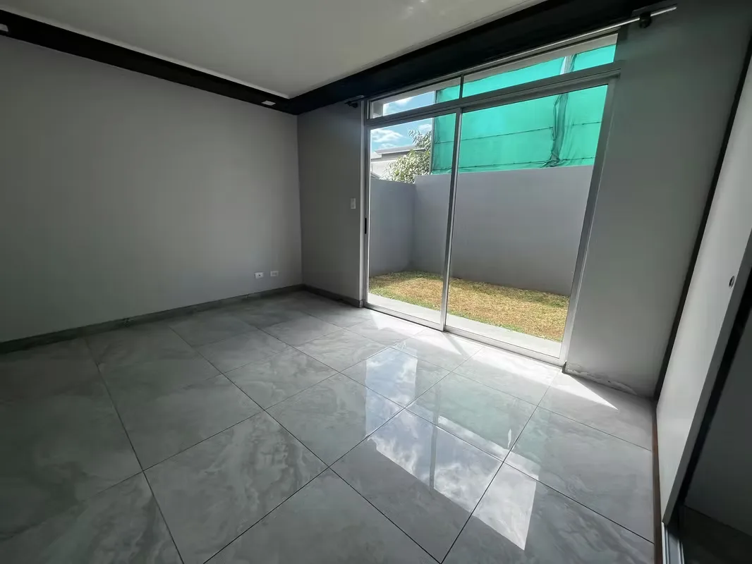 Apartment for rent — photo 2