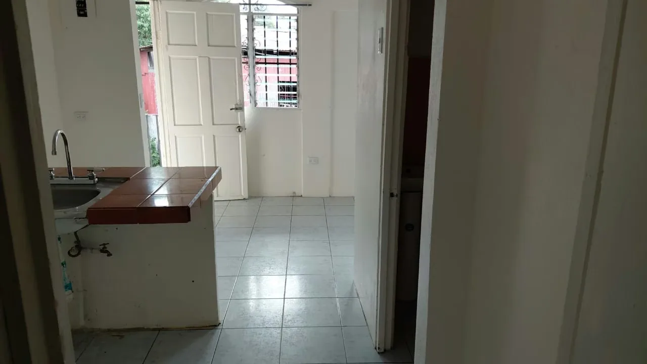 Acogedor Apartamento en 2do Piso. Ideal para persona sola o pareja que busque un espacio cómodo, privado y listo para mudarse. — photo 4
