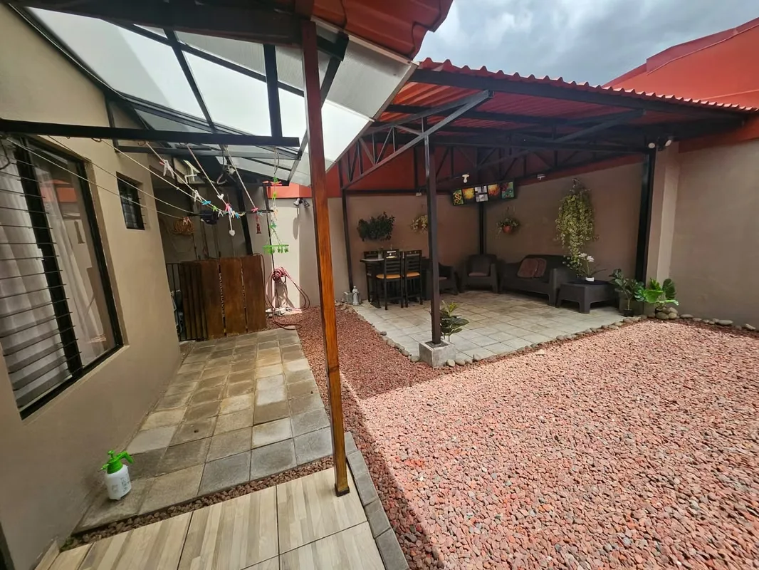 House for Sale in Residencial Cataluña — photo 2