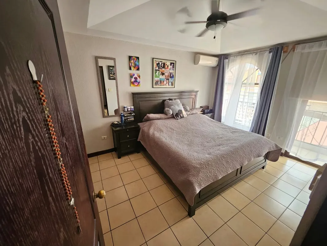 House for Sale in Residencial Cataluña — photo 4