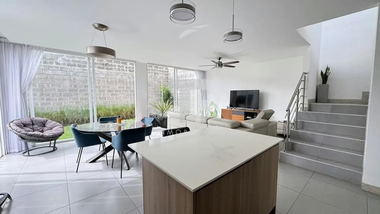 Disfrute de la comodidad, seguridad y exclusividad que ofrece esta hermosa casa ubicada en Condominio La Arboleda una de las mejores zonas de Belén, a pocos metros del Centro ... — photo 3