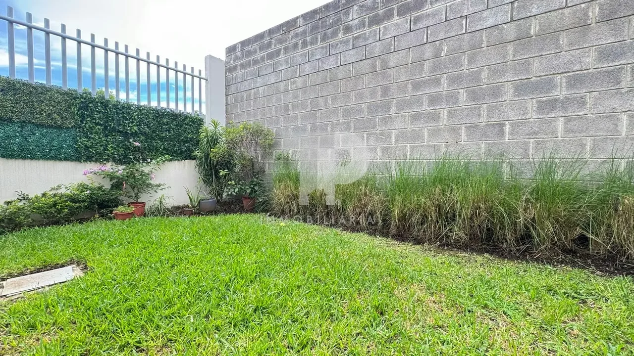 Disfrute de la comodidad, seguridad y exclusividad que ofrece esta hermosa casa ubicada en Condominio La Arboleda una de las mejores zonas de Belén, a pocos metros del Centro ... — photo 5