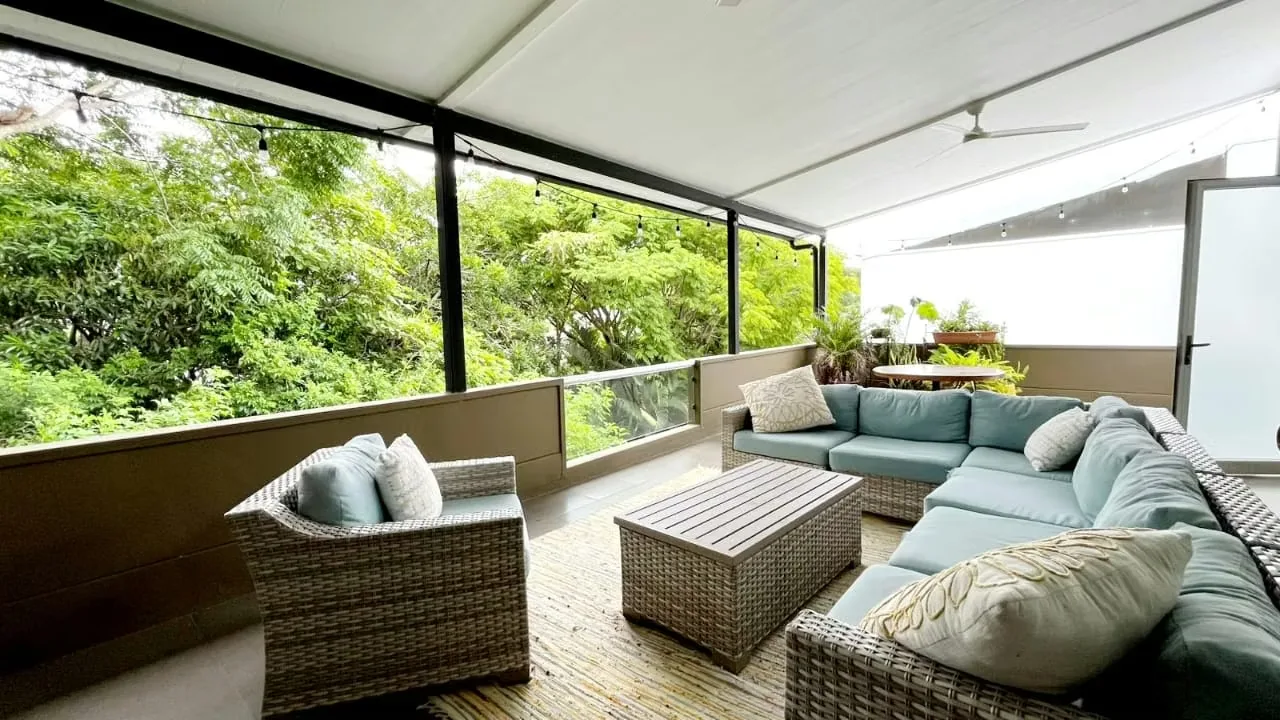4-Bedroom House for Sale in Santa Ana | 378 m²