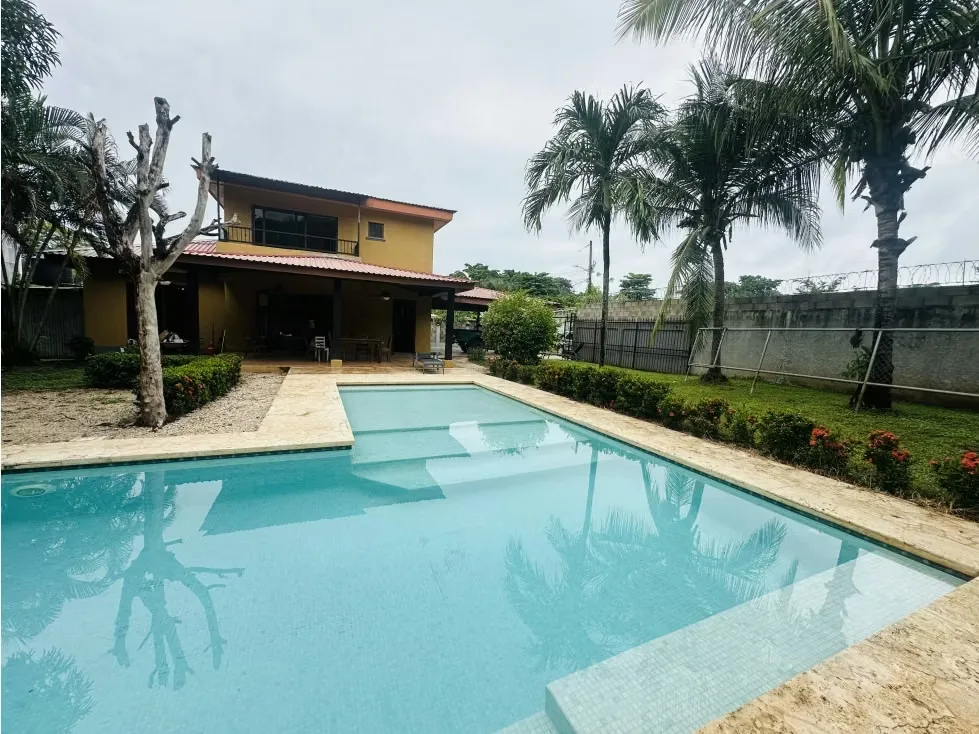 3BR Home with Private Pool for Rent in Villa Real – Pet Friendly