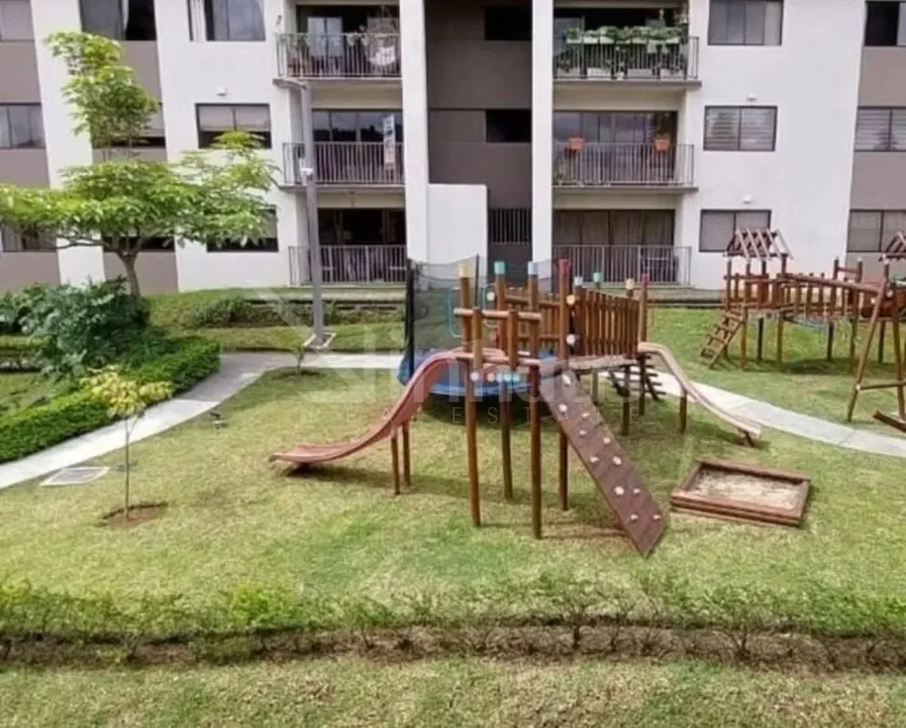 3-bedroom apartment, located on the 2nd floor with 94 m2, when entering we have living room, dining room and kitchen, a small balcony, 2 rooms sharing a full bathroom and the master ..., photo 3
