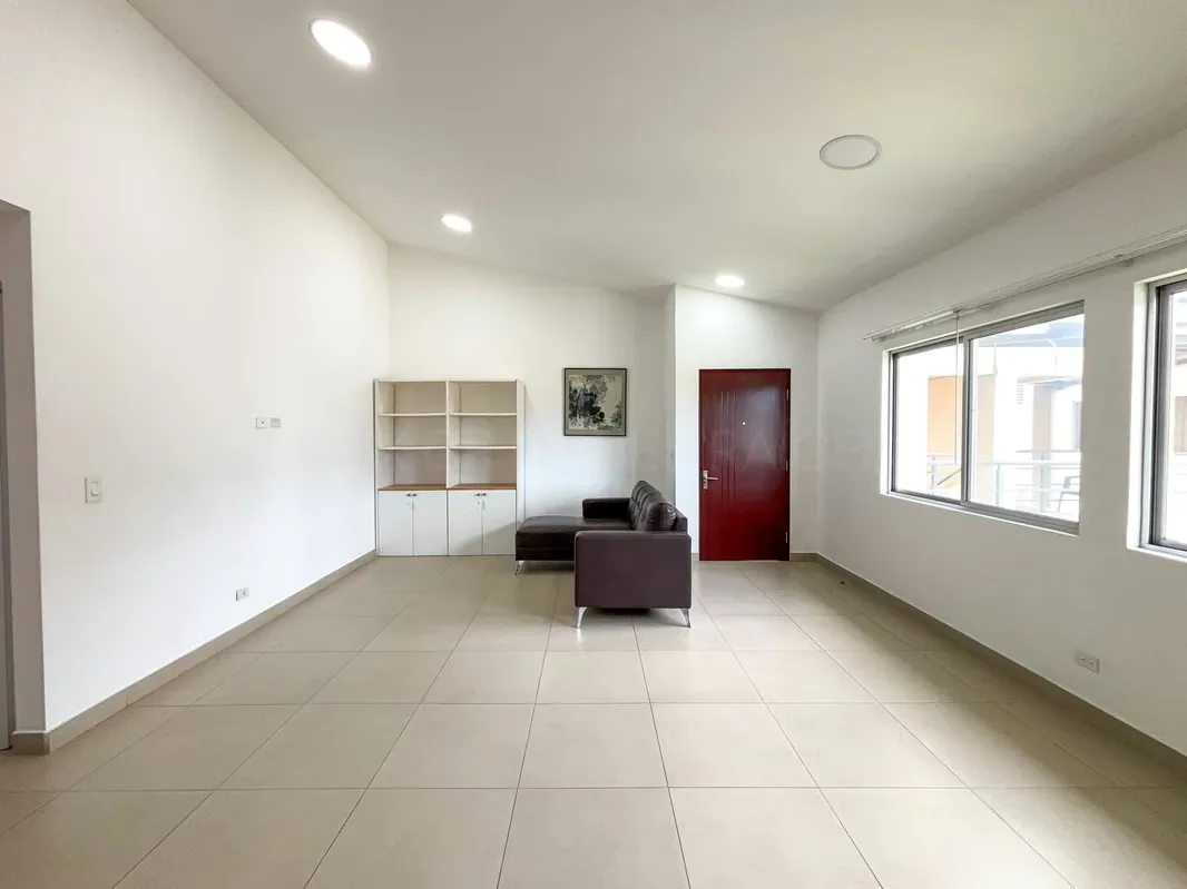 Living in Savannah means having the city nearby without giving up the comfort of home. This apartment offers a functional distribution and well-used spaces, ideal for those looking for ..., photo 3