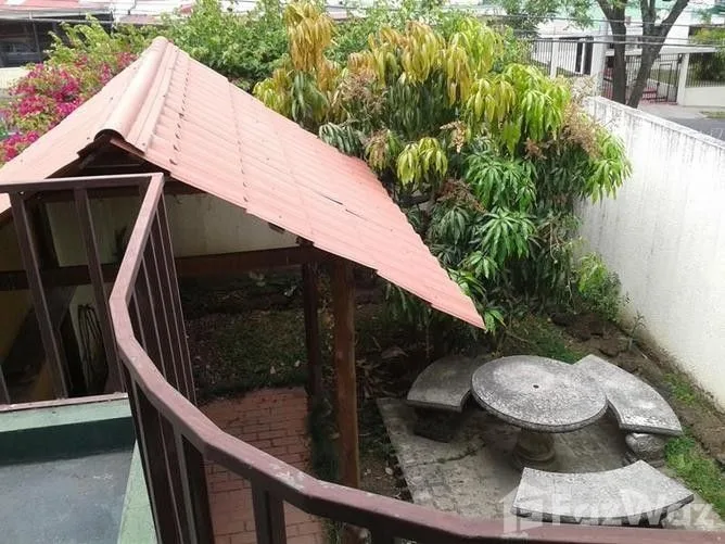3 Bedroom House for Sale in San Jose, San Jose for $300,000 — photo 2