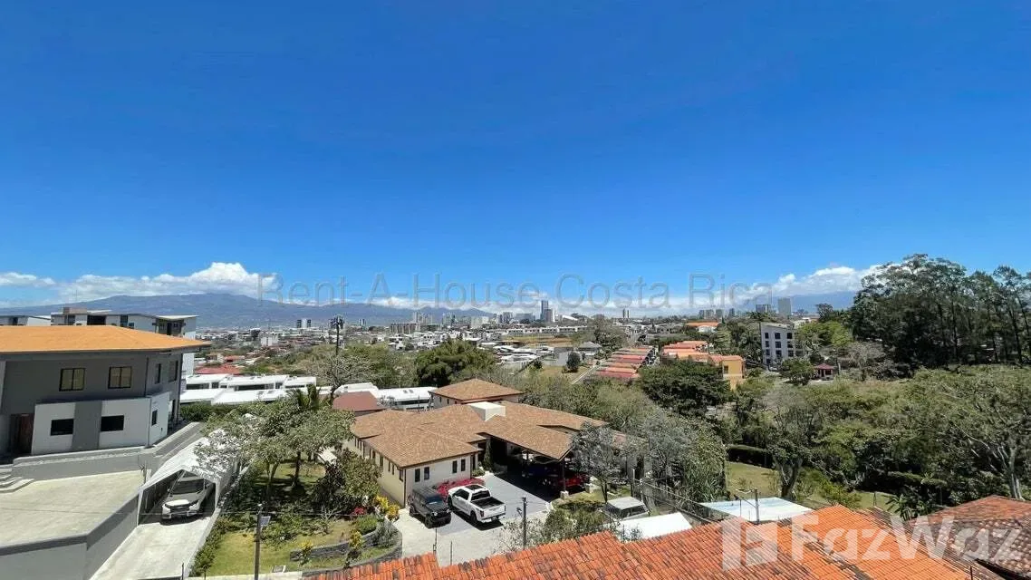 2 Bedroom Apartment for Rent at Escazú for $1,300/mo