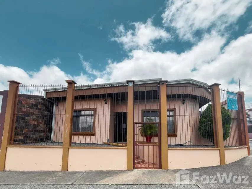 3 Bedroom House for Sale in Paraiso, Cartago for $157,000