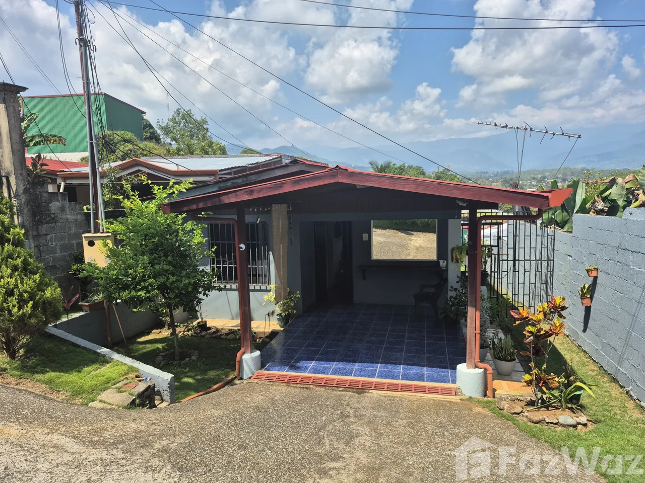 4 Bedroom House for Sale in Perez Zeledon, San Jose for $135,000