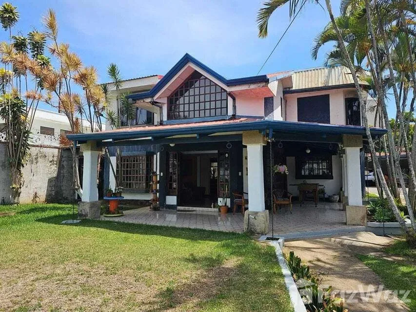 4 Bedroom House for Sale in Curridabat, San Jose for $354,000
