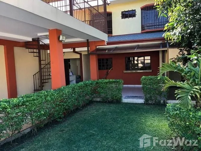 7 Bedroom House for Sale in Santo Domingo, Heredia for $460,000 — photo 2
