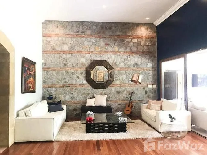 3 Bedroom Apartment for Sale at House for sale Santa Ana Gated community for $690,000