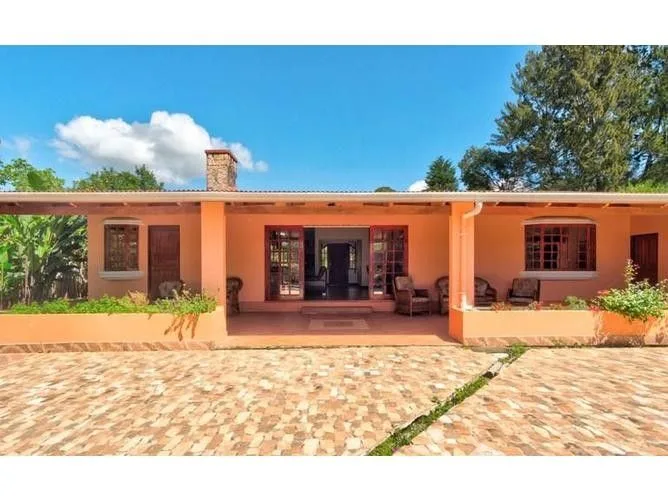4 Bedroom House for Sale in San Rafael, Heredia for $229,000