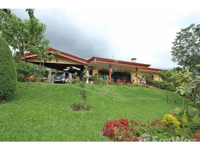 3 Bedroom House for Sale in Heredia, Heredia for $249,000