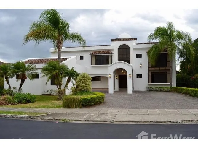 4 Bedroom Apartment for Sale at VALLE DEL SOL: Condominium For Sale in Lindora for $950,000