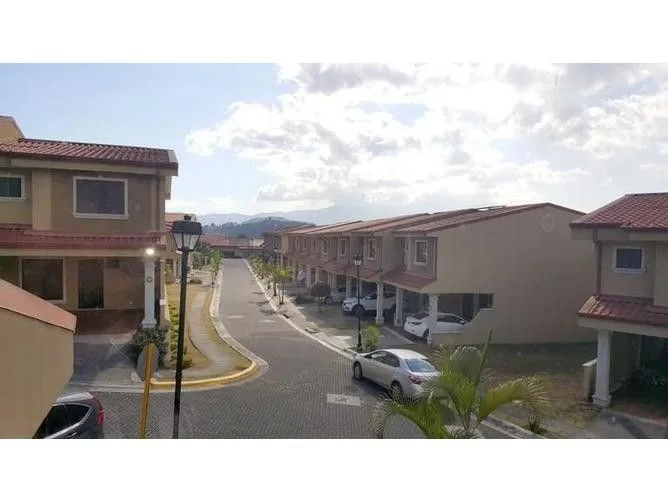 3 Bedroom House for Rent in Curridabat, San Jose for $900/mo