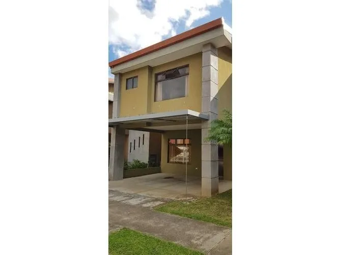 3 Bedroom House for Sale in Belen, Heredia for $165,000