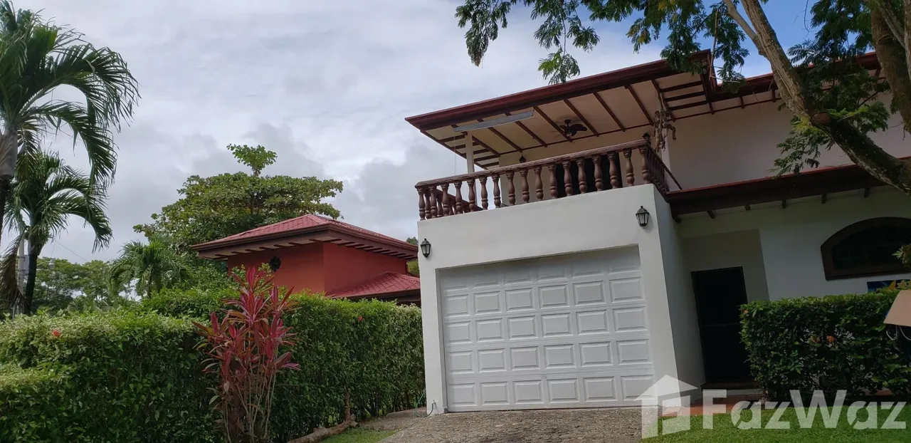 3 Bedroom House for Sale in Parrita, Puntarenas for $285,000