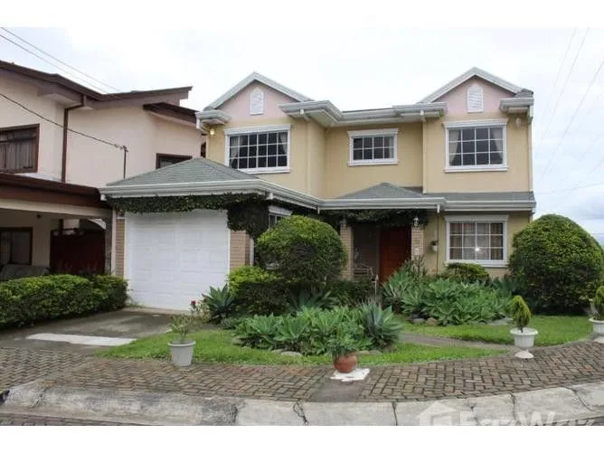 3 Bedroom House for Sale in Goicoechea, San Jose for $260,000