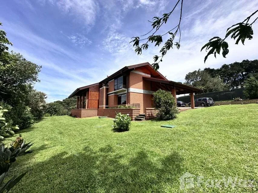 5 Bedroom House for Sale at Los Angeles San Rafael for $975,000