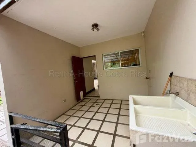 3 Bedroom House for Sale at San Pablo for $230,000 — photo 5