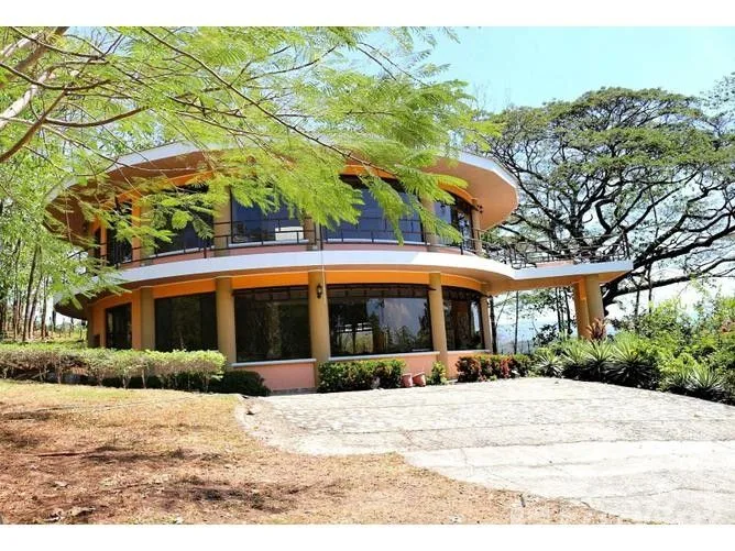 4 Bedroom House for Sale in Orotina, Alajuela for $500,000