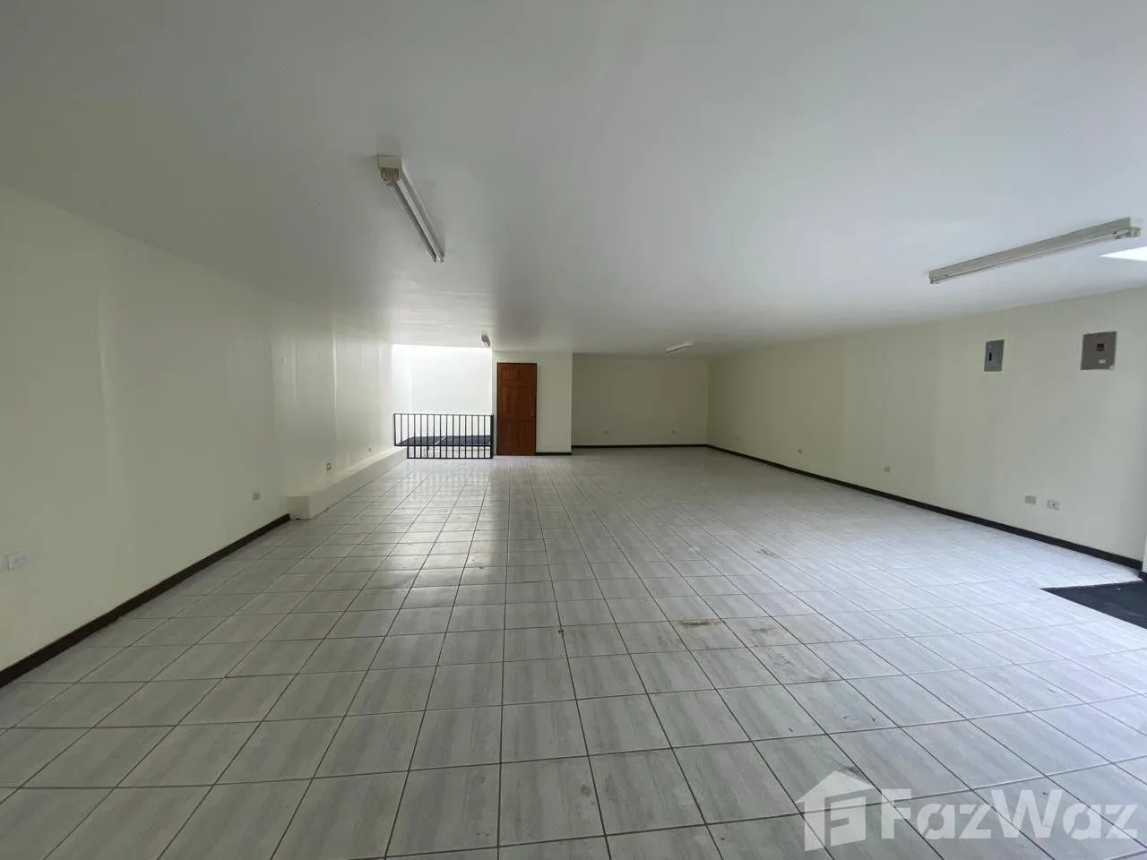 Shophouse for Rent at Tibas for $1,000/mo