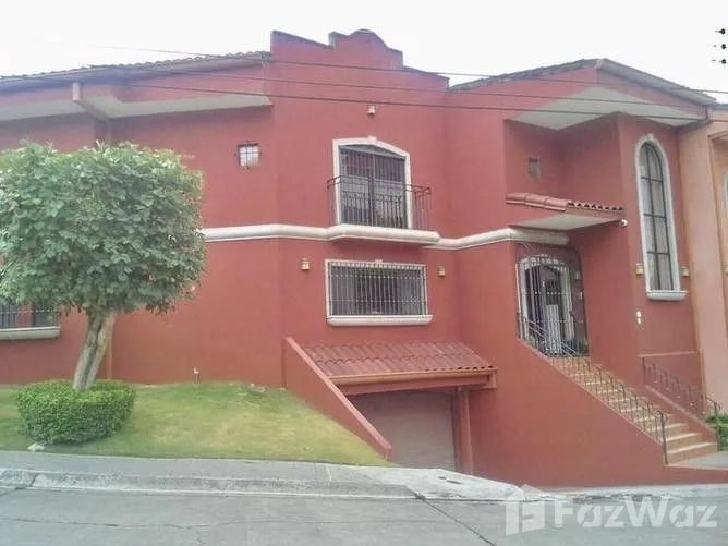 3 Bedroom House for Sale in Escazu, San Jose for $310,000