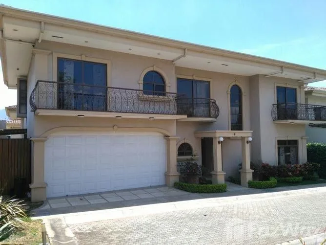 6 Bedroom House for Sale in Belen, Heredia for $500,000