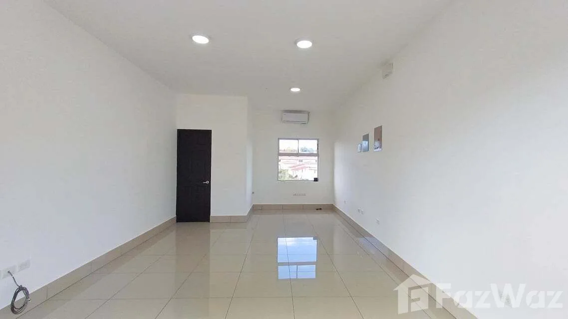 Retail space for Rent at Granadilla de Curridabat for $650/mo