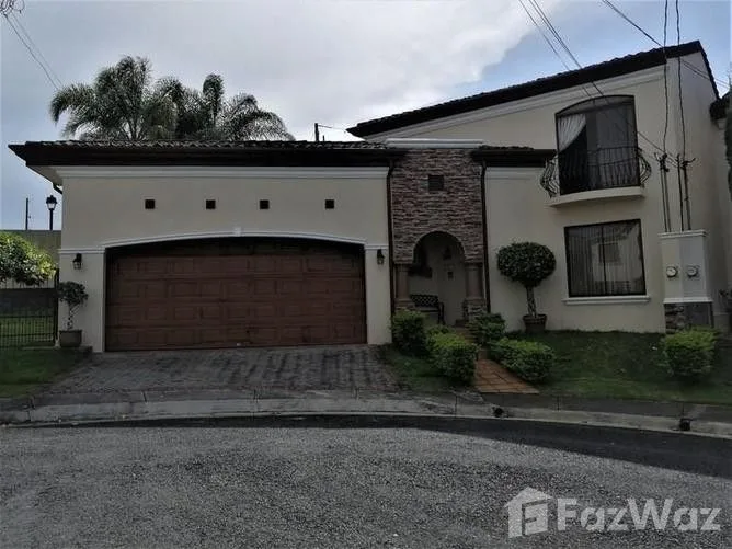 4 Bedroom House for Sale in Heredia, Heredia for $265,000