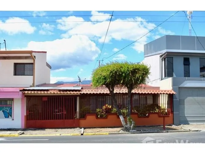 4 Bedroom House for Sale in Heredia, Heredia for $210,000