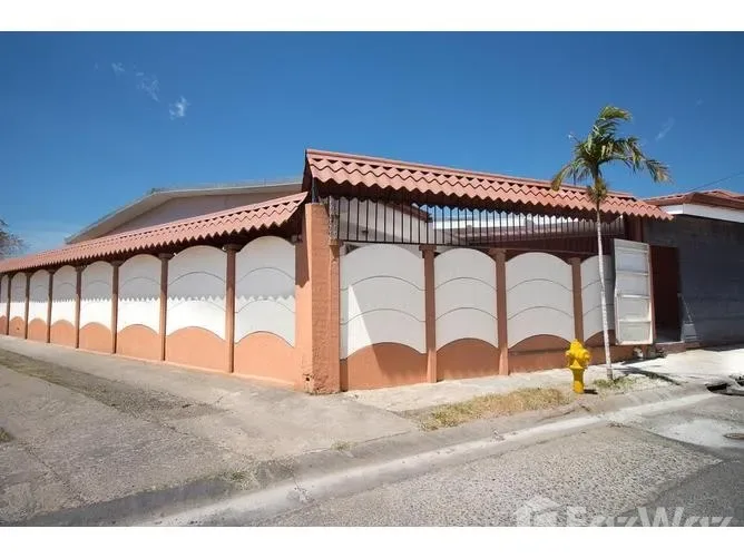 3 Bedroom House for Sale at San Antonio for $86,848