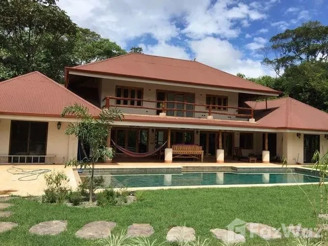 3 Bedroom House for Sale at Manuel Antonio for $369,000
