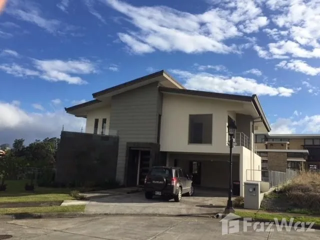 3 Bedroom House for Sale in San Isidro, Heredia for $460,000