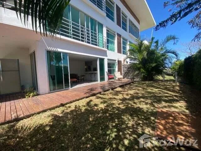 2 Bedroom Apartment for Sale at Santa Ana for $169,000