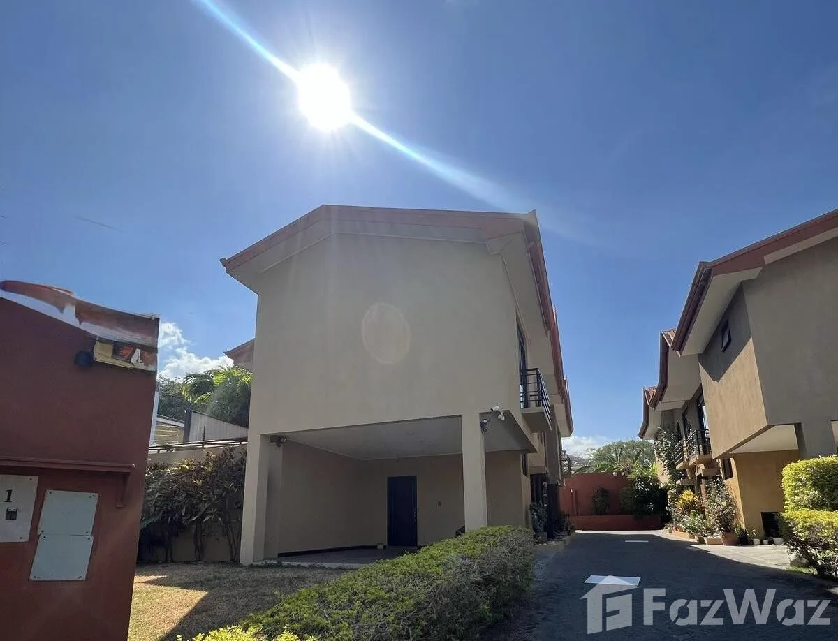 3 Bedroom House for Sale in Escazu, San Jose for $215,000