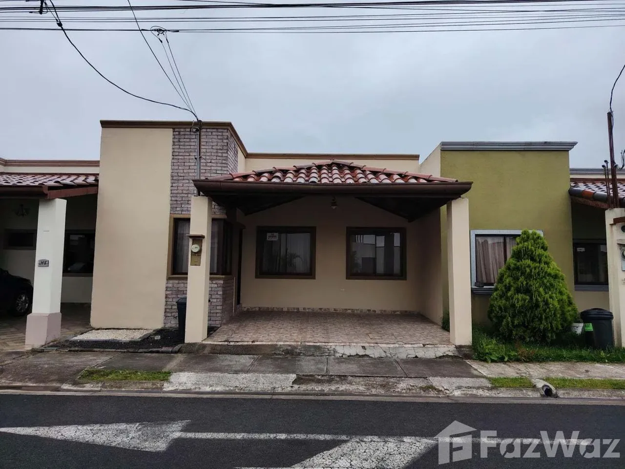 3 Bedroom House for Sale at Condominium For Sale in Cartago for $129,000